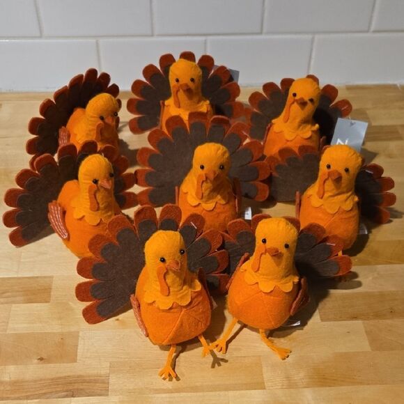 8 Stuffed Little Turkeys Deco - Picture 1 of 4